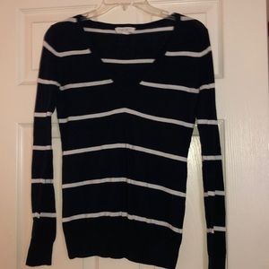 Long sleeve vneck